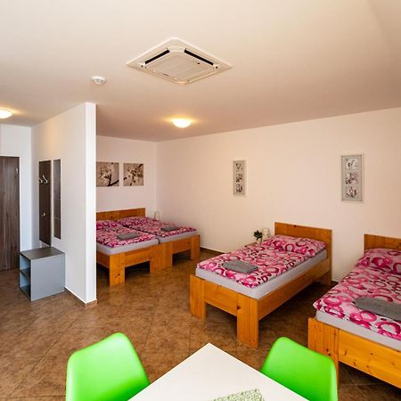 Penzion Žurek Velké Bílovice Esterno foto